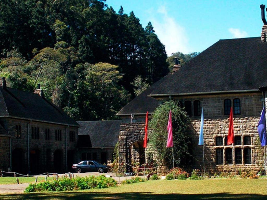 The Hideaway Hotel Ела Екстериор снимка