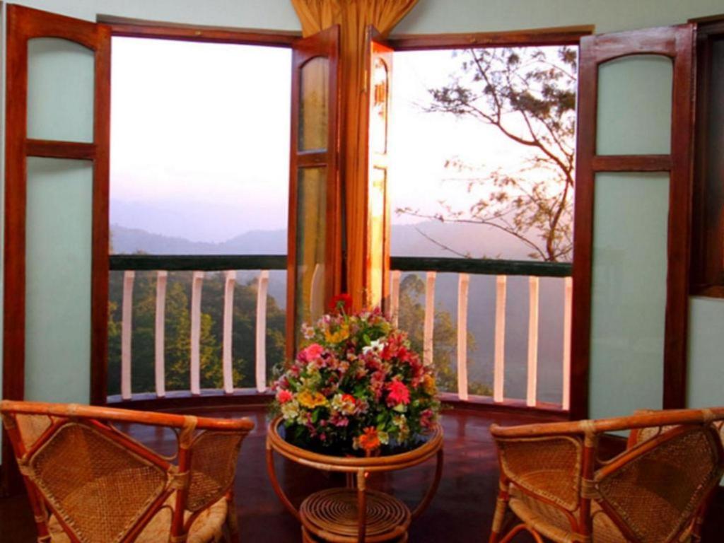 The Hideaway Hotel Ела Екстериор снимка